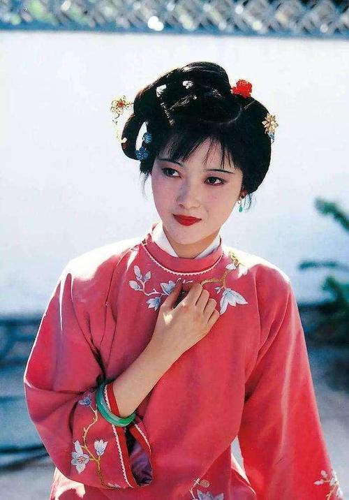 凯狮优配 红楼梦：邢岫烟是住在山洞里的蚰蜒？薛蝌真实身份是谁